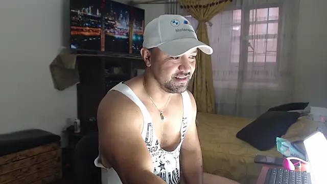 AlejoMoretti's Webcam Show