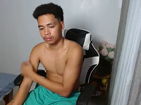curlyasian_njxx Pertunjukan Webcam