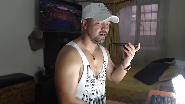AlejoMoretti Webcamshow