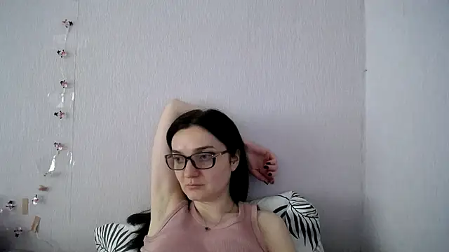 Shiny_gine's Live XXX Chat