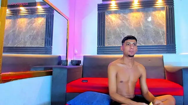 Yeff_26 webkamerás műsora