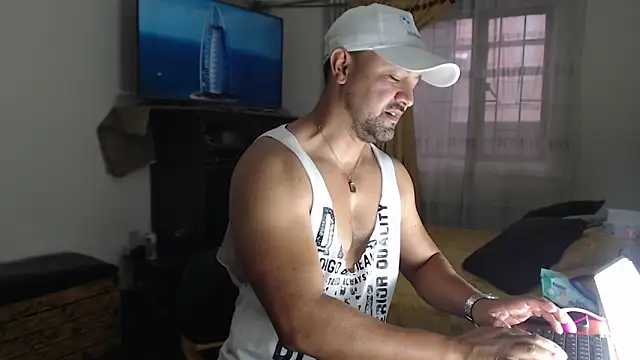 Show de AlejoMoretti na webcam