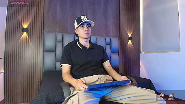 mohamed_malik's Webcam Show