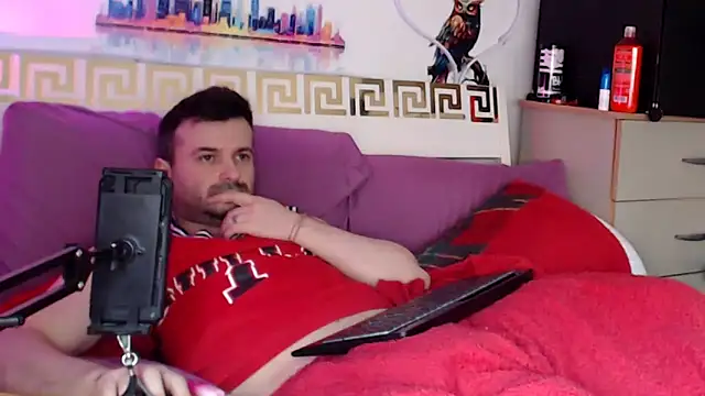 iuligruia69's Webcam Show