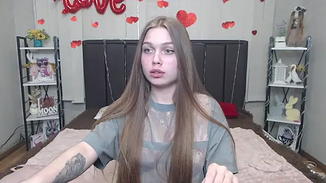 LaraPikan Live XXX chat