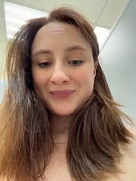 Dina_Tease élő XXX-chatje