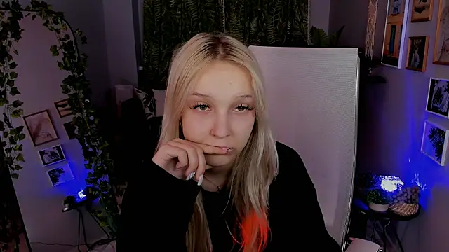 MaoqiBeverly: онлайн-секс-чат