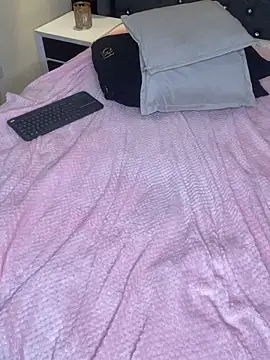 Онлайн чат XXX Lolagolden1