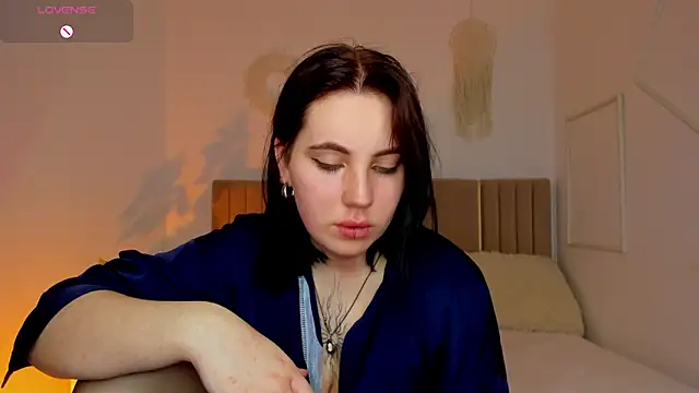 Shiraazsh_ Chat XXX in diretta