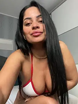 _adelle Show in webcam