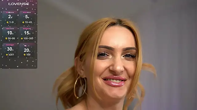 CataleyaKirk Adlı Modelin Canlı XXX Sohbeti