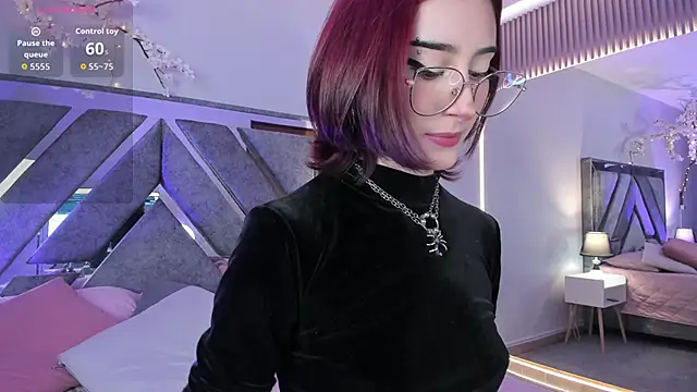 Chat +18 de EmmaCollins___ ao vivo