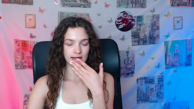 XXX chat uživo modela _SusieSu_