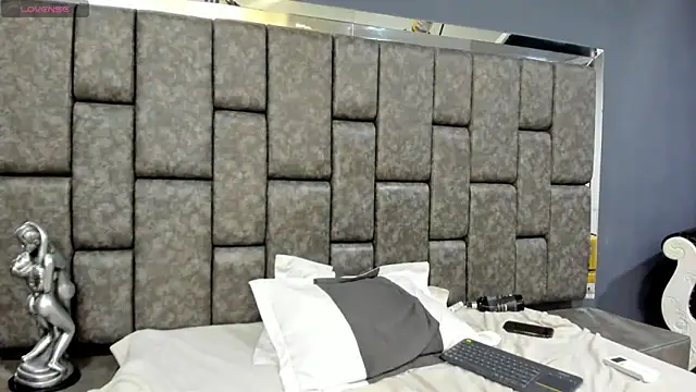 دردشة SSCARLETH_ الجنسية المباشرة