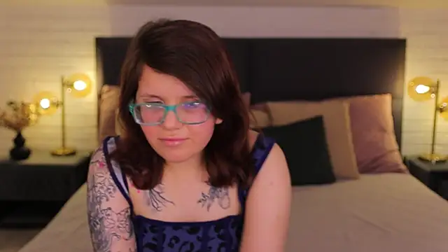 Chatroom XXX en direct de Ariell_Mini