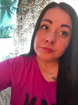 DaisyStreet Live XXX-chat