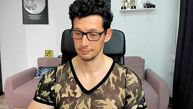 BrutusK08 – webcam-show
