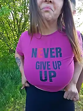 Pokazy przed kamerką – samyra_angel