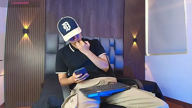 Pokazy przed kamerką – mohamed_malik