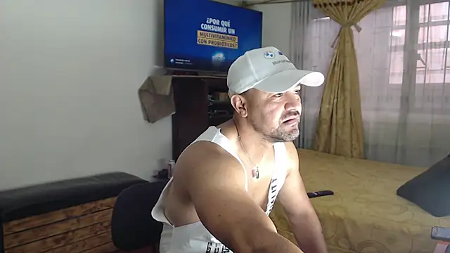 AlejoMoretti Webcam-Show