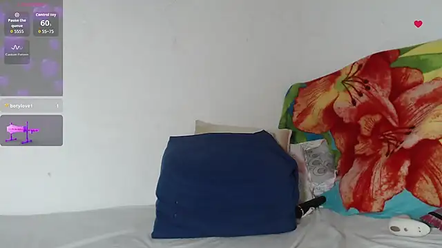 BiirdyDavis লাইভ XXX চ্যাট