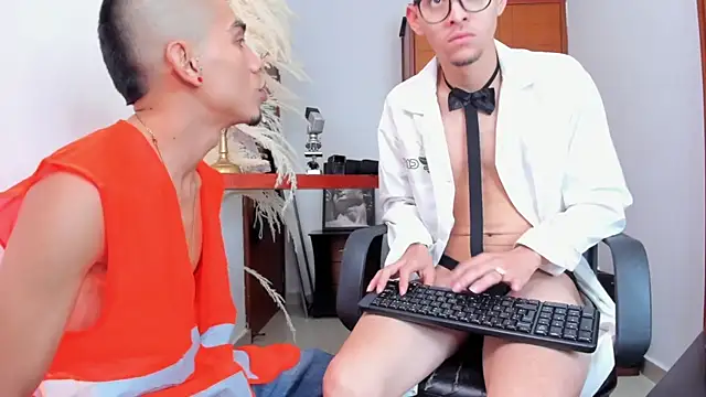 XXX chat uživo modela your_d0ll1