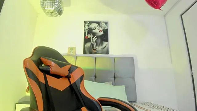 Ariel_star1 Chat XXX in diretta