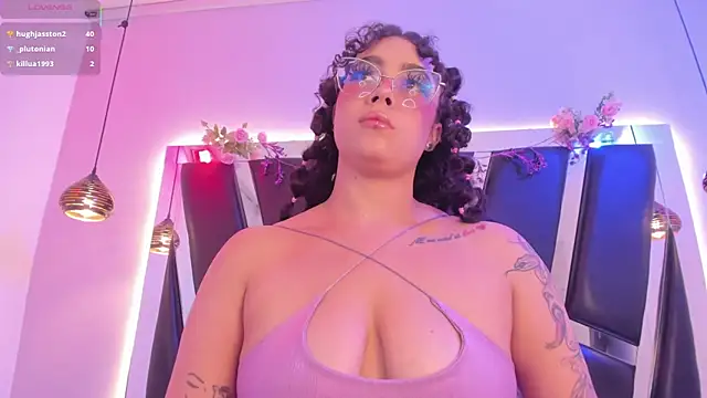 antonelllepiercee's Live XXX Chat