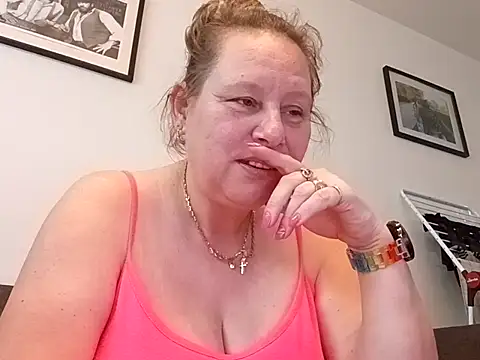 Chat +18 de Jahudka47 ao vivo