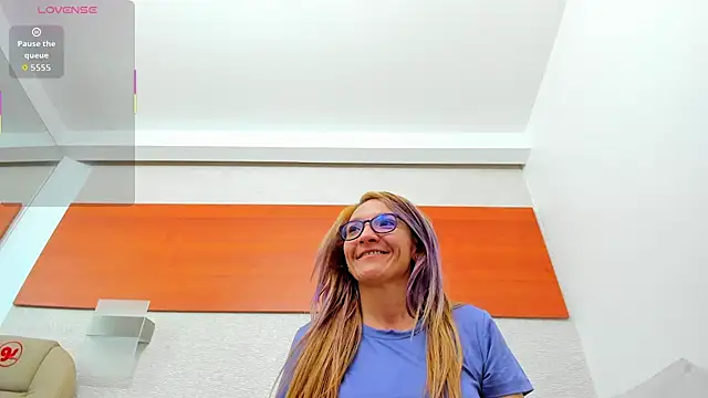 maddy_cartter Adlı Modelin Canlı XXX Sohbeti