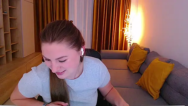 mia_bloomy Adlı Modelin Canlı XXX Sohbeti