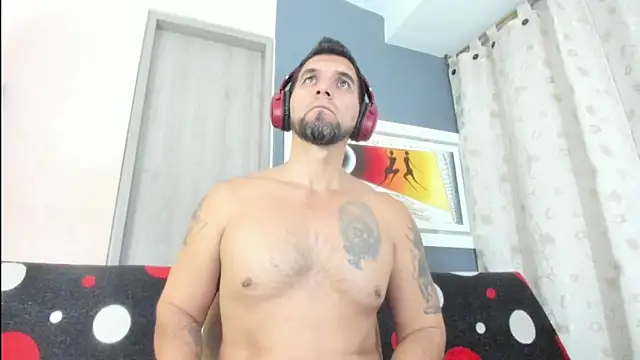 Chatroom XXX en direct de JULESLAKES