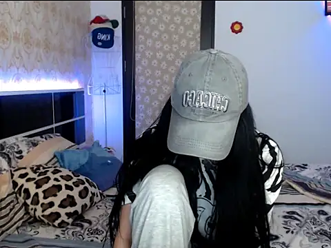 lexxy13's Live XXX Chat