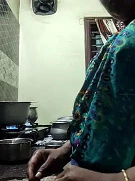 yamini1431 Webcam-Show