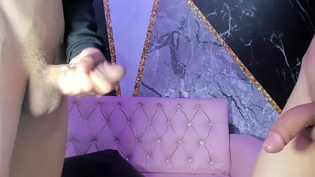 miacam-hot Adlı Modelin Canlı XXX Sohbeti