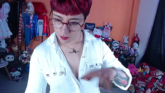 Онлайн чат XXX MissMiia2