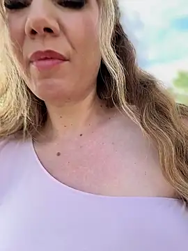 didihairypussyn Live XXX chat