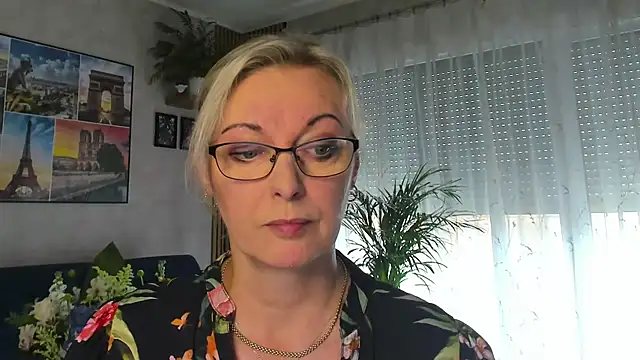 Show modela vanessa_chat na web-kameri