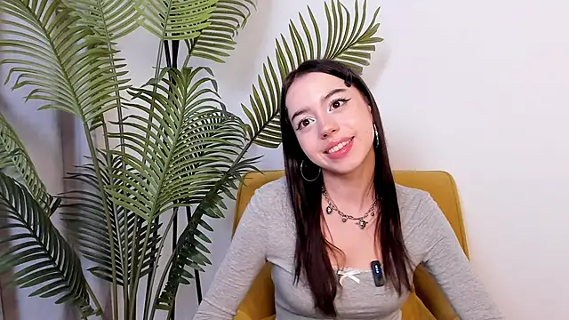RinaDecos' Live XXX Chat