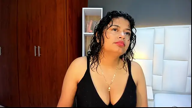 yeral2017's Live XXX Chat
