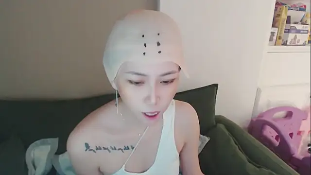 Chat +18 de whitecat13 ao vivo