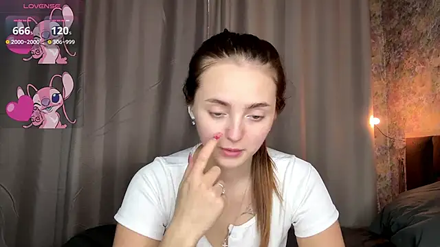 LoraDavi's Live XXX Chat