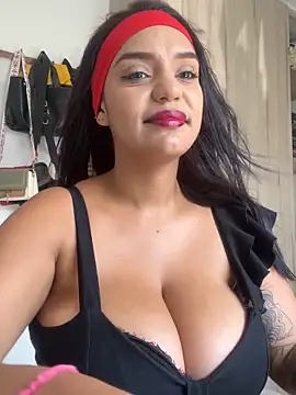 Sara-77 Webcam-Show