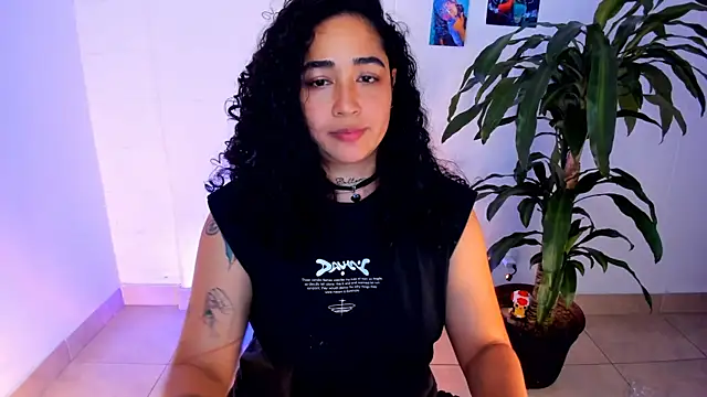 _kat_1995 Live XXX-Chat