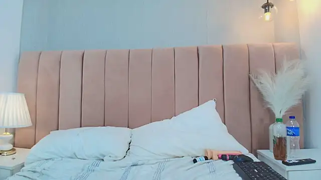 XXX chat uživo modela Sofiaa_Millerr