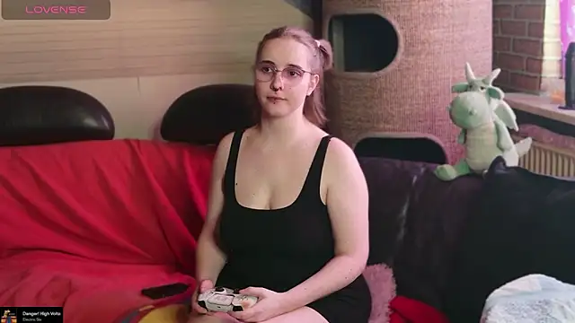 แชท XXX สดของ GamerGirl_Eve