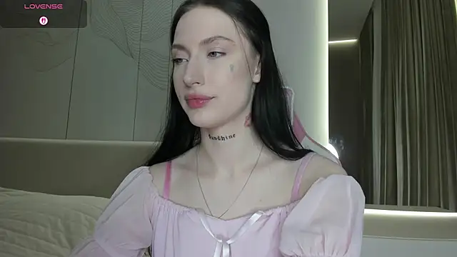 JenniferQueen11: онлайн-секс-чат