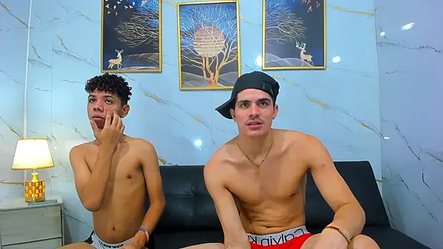 Spicy_guys Adlı Modelin Canlı XXX Sohbeti