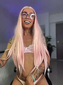 miss_tatiana_ Show in webcam