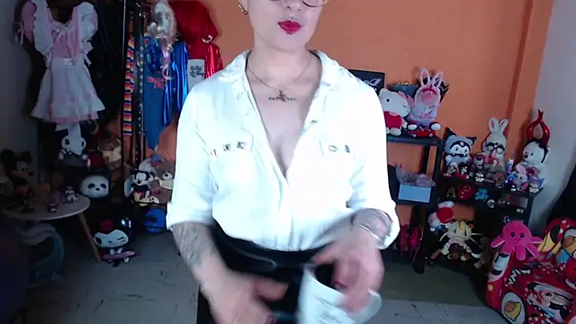 MissMiia2 live XXX chat